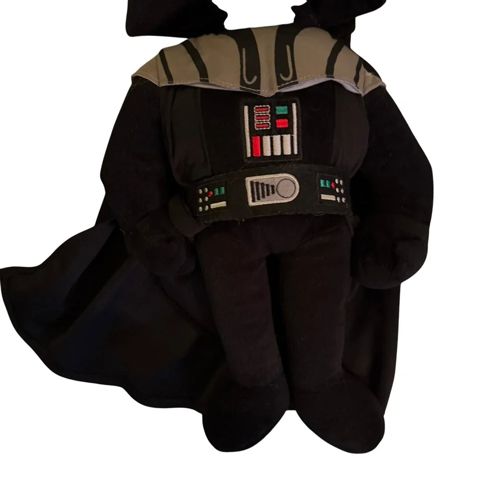 Accessory Innovations Darth Vader Plush Backpack Kids Black Star Wars Cape 19